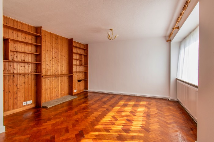 Images for Silverdale Road, Earley, Reading EAID: BID:earley