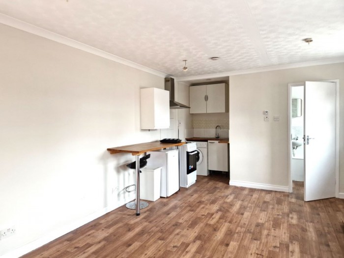 Images for Rose Street, Wokingham EAID: BID:wokingham