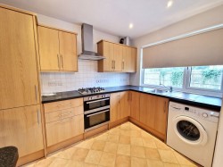 Images for Auclum Lane, Burghfield Common, Reading