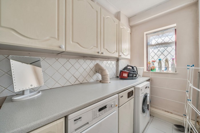 Images for Waterloo Road, Wokingham EAID: BID:wokingham