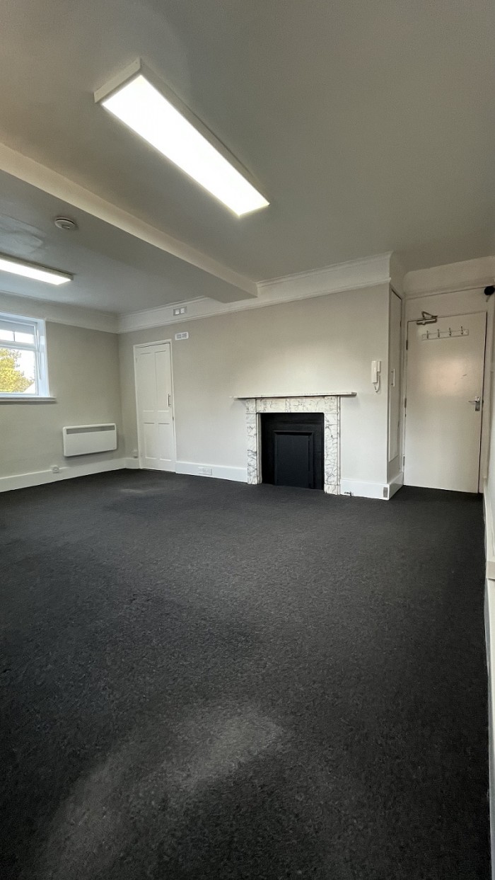 Images for Broad Street, Wokingham EAID: BID:commercial