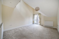 Images for Fleur De Lis, Wiltshire Road, Wokingham