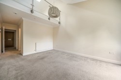 Images for Fleur De Lis, Wiltshire Road, Wokingham