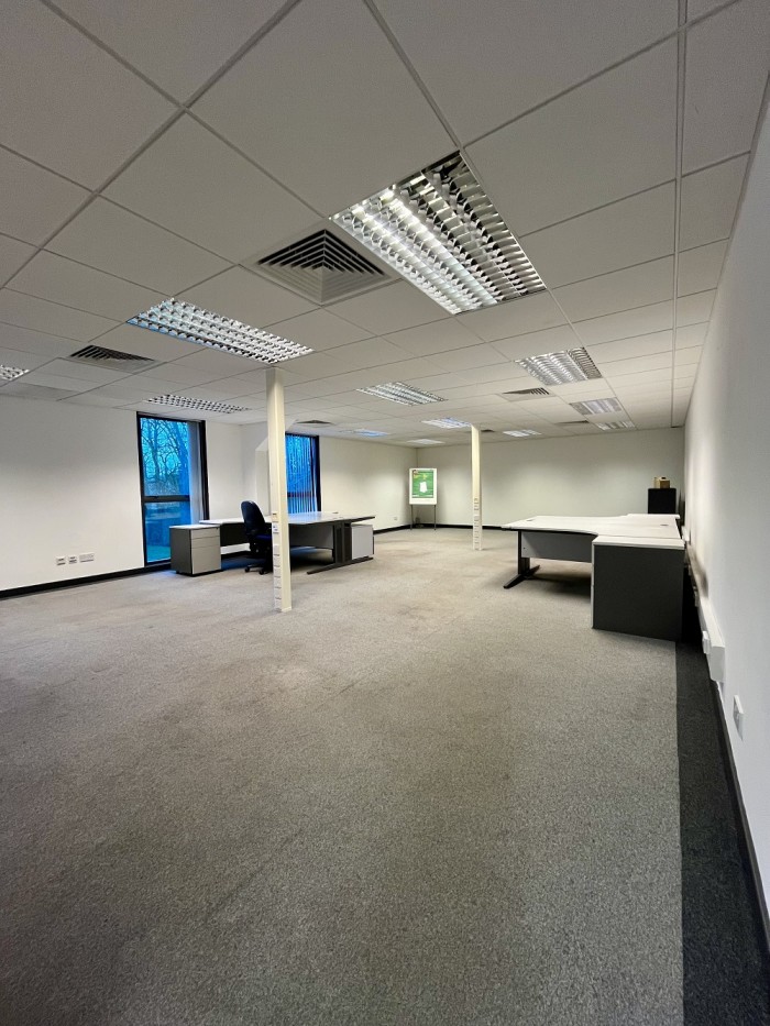 Images for Marino Way, Finchampstead, Wokingham EAID: BID:commercial