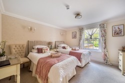 Images for Fleur De Lis, Wiltshire Road, Wokingham