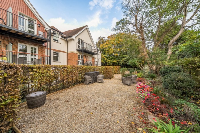 Images for Fleur De Lis, Wiltshire Road, Wokingham EAID: BID:wokingham