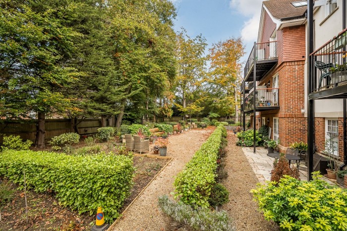 Images for Fleur De Lis, Wiltshire Road, Wokingham EAID: BID:wokingham