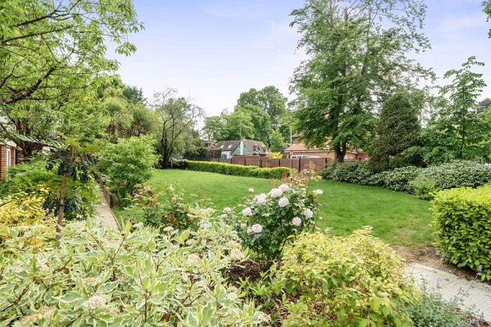 Images for Fleur De Lis, Wiltshire Road, Wokingham EAID: BID:wokingham