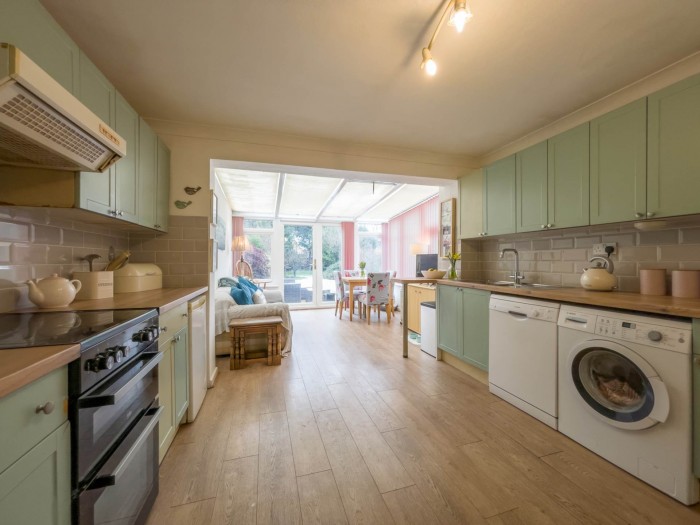 Images for Avalon Road, Earley, Reading EAID:MP BID:MP