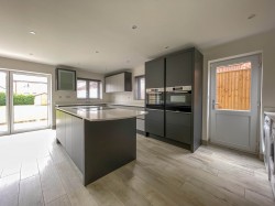 Images for Redhatch Drive, Earley, Reading