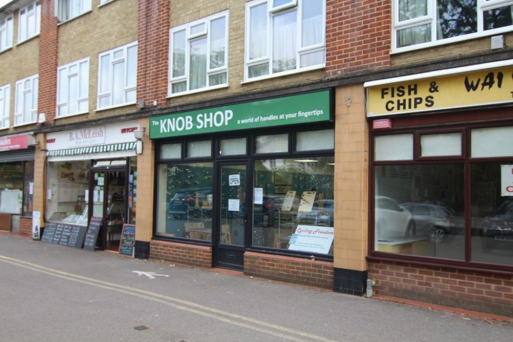 Rances Lane, Wokingham, Shop