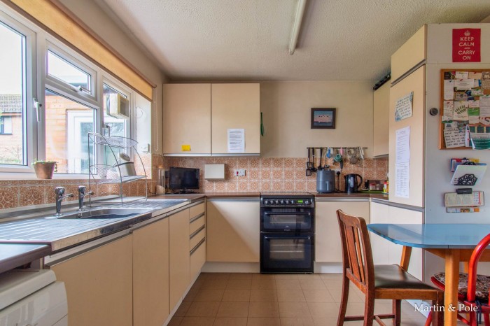 Images for Clevedon Drive, Earley, Reading EAID:MP BID:MP