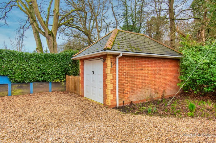 Images for Eversley, Hook EAID:MP BID:MP