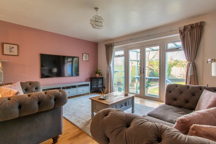 Images for Hillside Road, Earley, Reading EAID:MP BID:MP