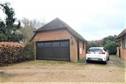 Images for Warren Lane, Finchampstead, Wokingham