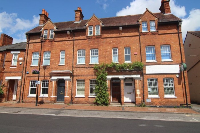 Images for Rose Street, Wokingham EAID: BID:commercial