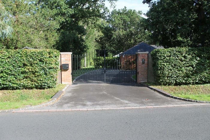 Images for School Road, Hurst, Reading EAID: BID:wokingham