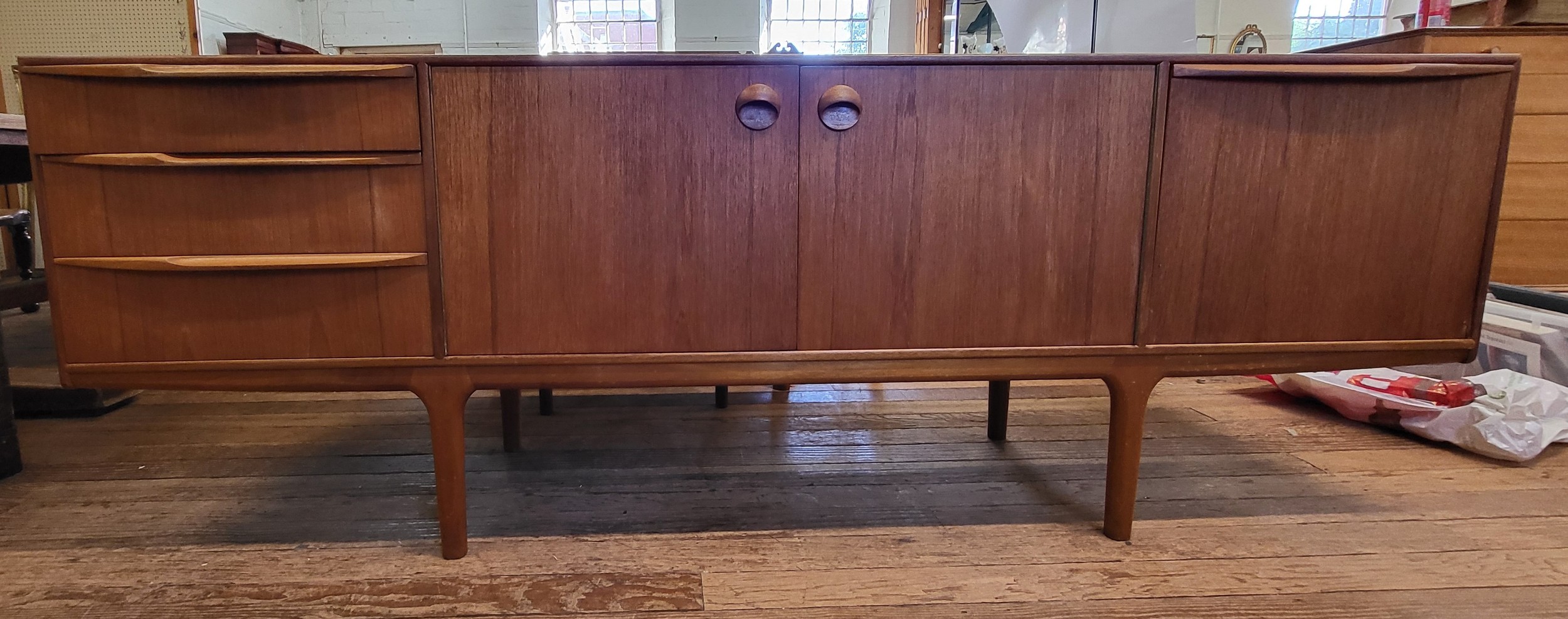 sideboard